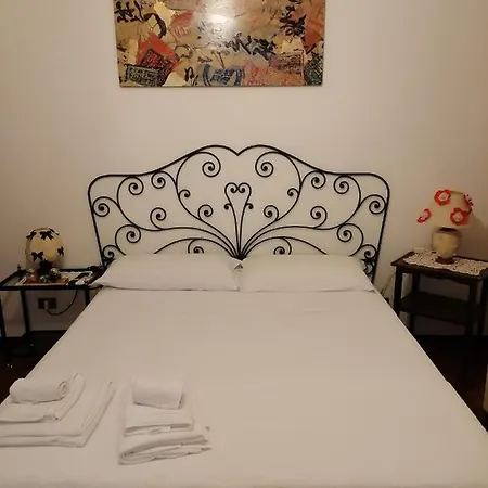 Le Stanze Di Rosa Πανσιόν *