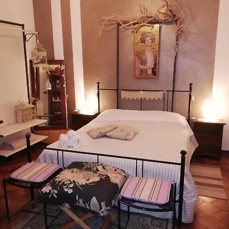 Le Stanze Di Rosa Affittacamere *