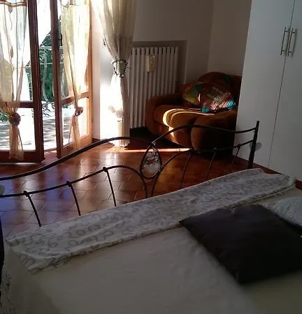 Le Stanze Di Rosa Πανσιόν Monsano